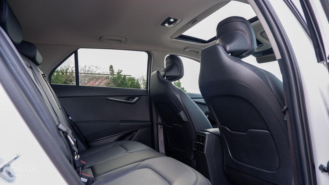 Kia Niro EV rear row seats