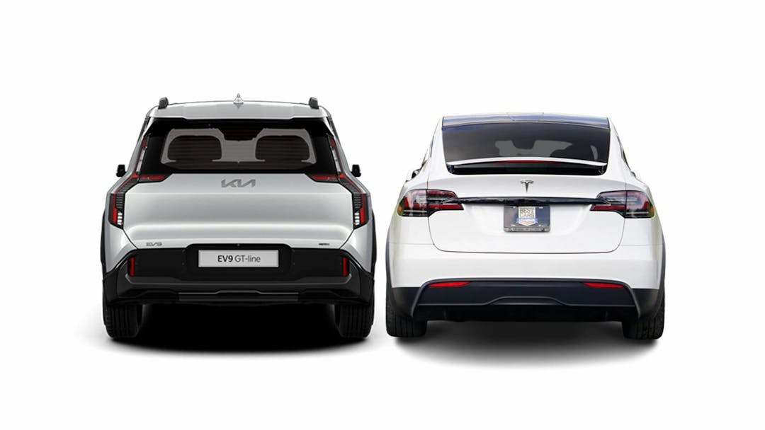 Kia EV9 vs Tesla Model X rear