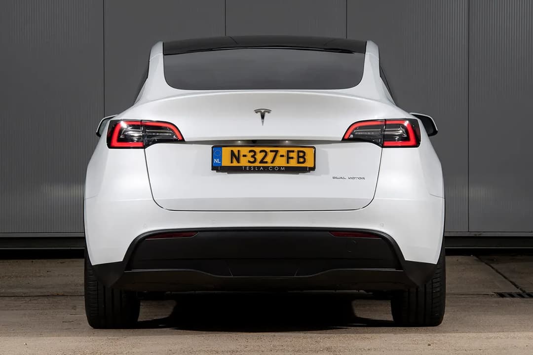 Tesla Model Y Rear-Wheel Drive
