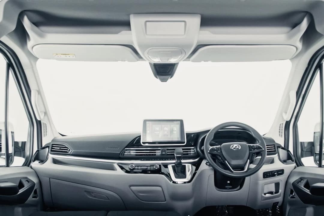 LDV eDeliver 9 Mid Roof