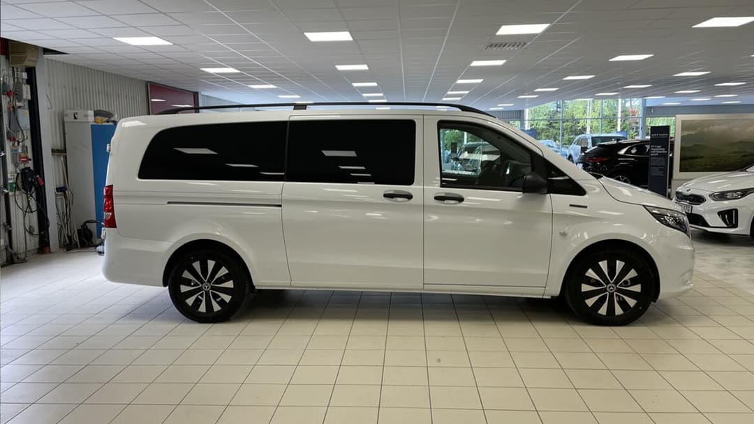 Mercedes-Benz eVito Tourer
