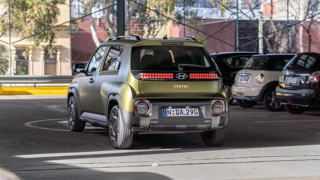 Hyundai INSTER Cross