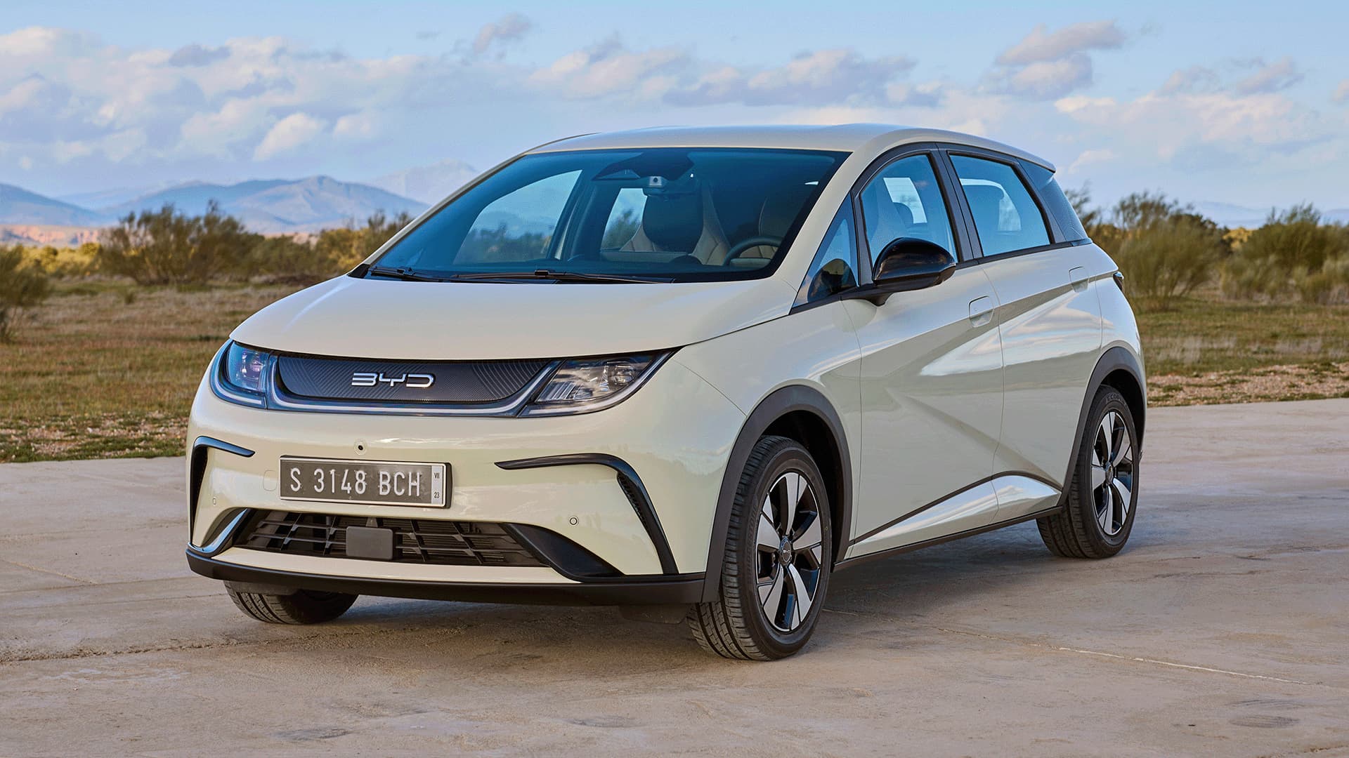 BYD Dolphin Essential