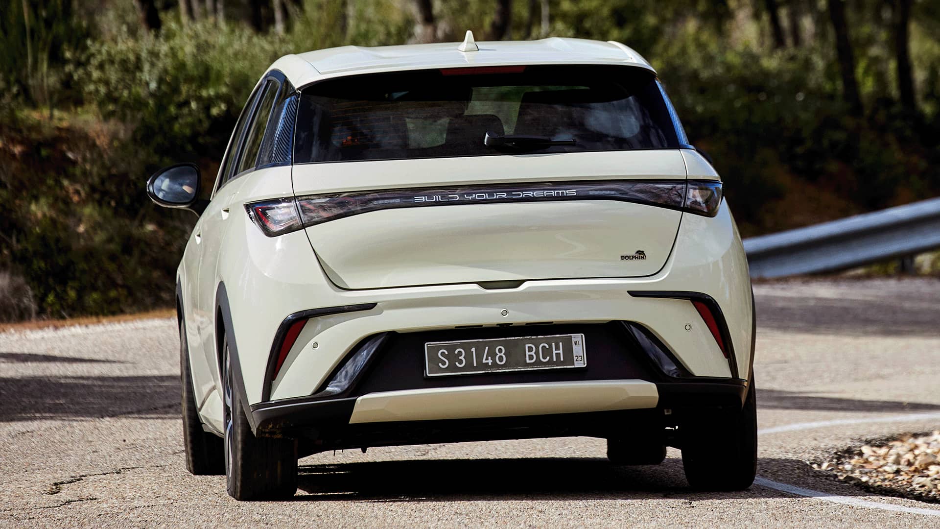 BYD Dolphin Essential