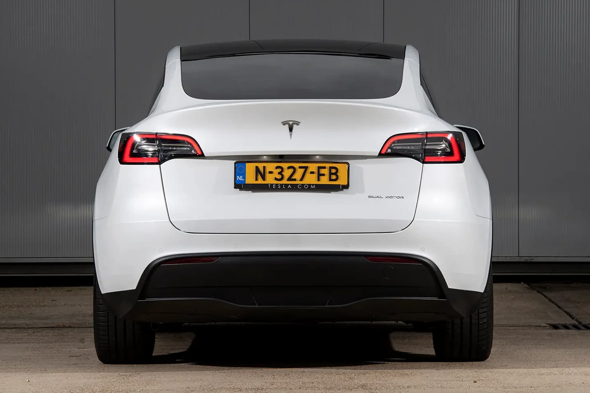 Tesla Model Y Rear-Wheel Drive