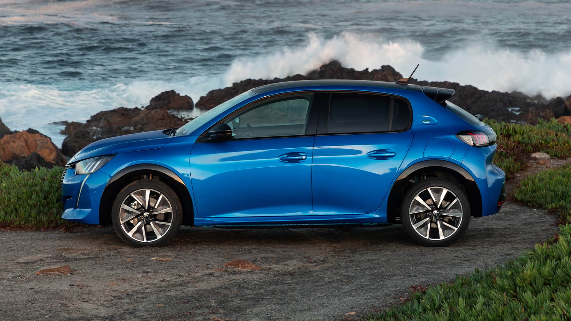 Peugeot e-2008 50 kWh