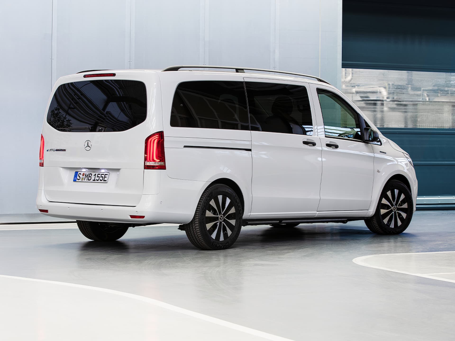 Mercedes-Benz eVito Tourer