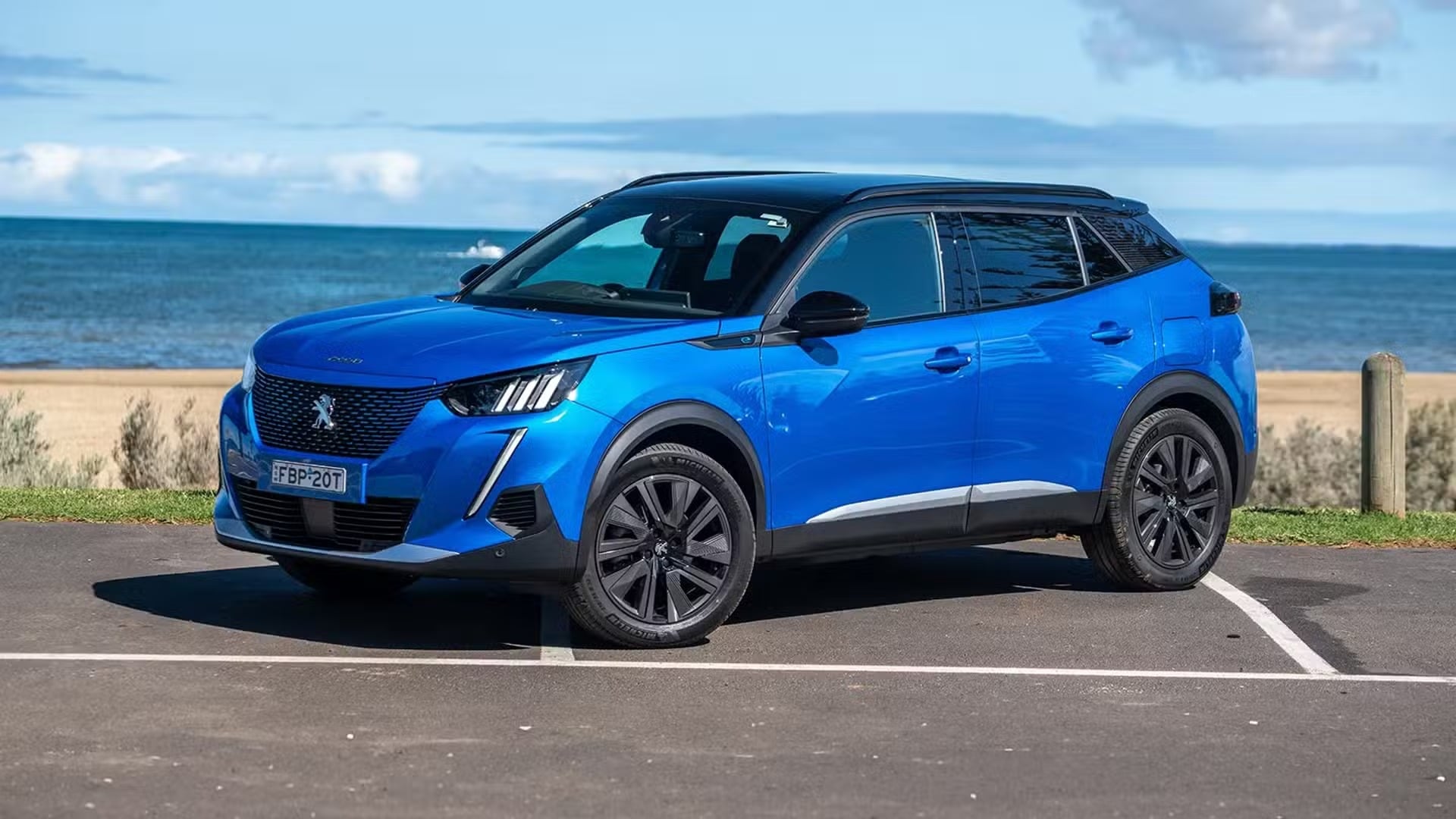 Peugeot e-2008