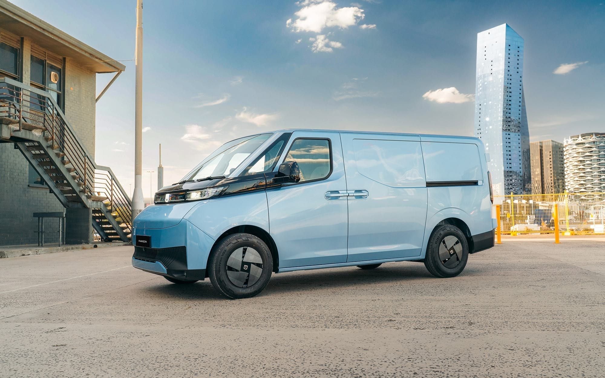 Farizon Supervan LWB Low Roof