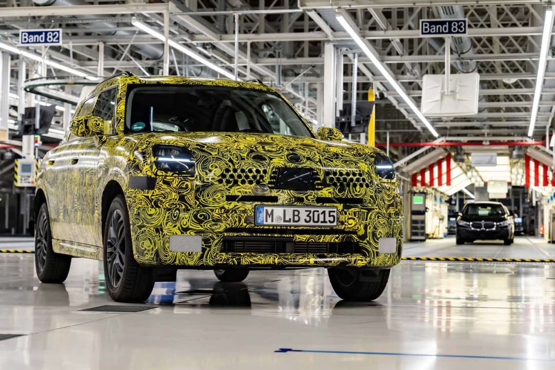 Mini Countryman EV three quarter view at production facility Mini Countryman EV three quarter view at production facility