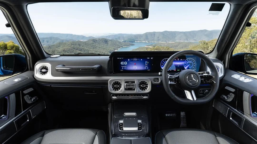 2025 Mercedes-Benz G580 interior 2025 Mercedes-Benz G580 interior