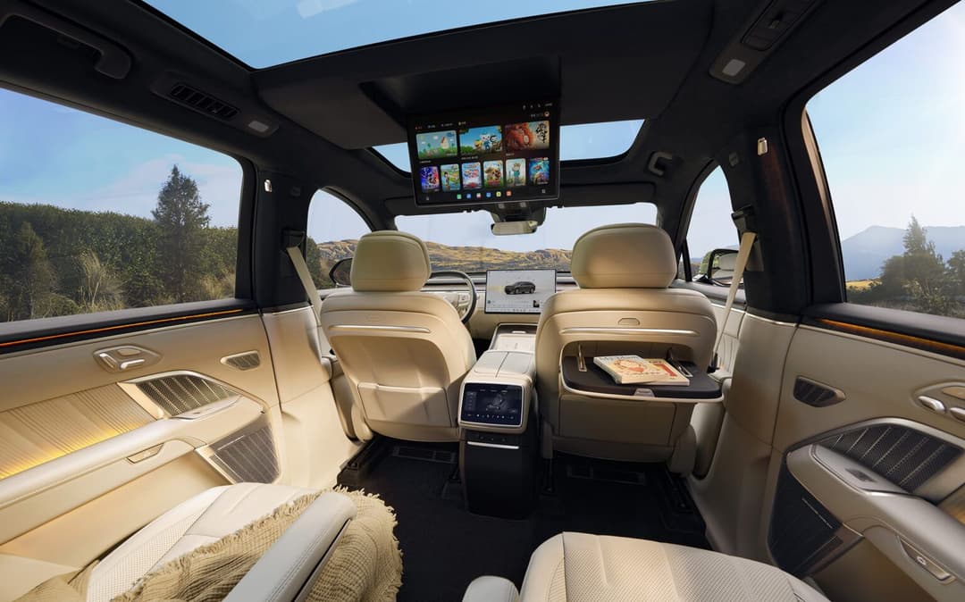 Onvo L90 Interior Onvo L90 Interior