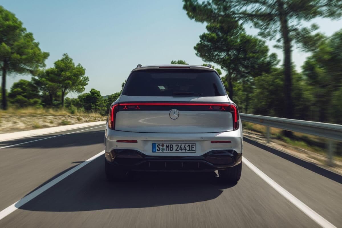 Mercedes-Benz GLB rear view Mercedes-Benz GLB rear view