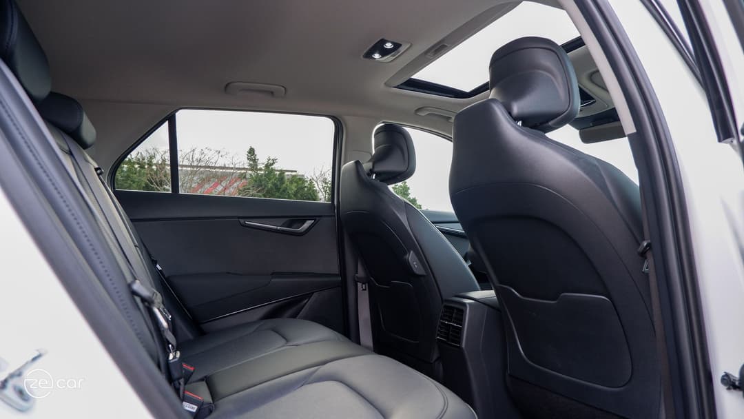 Kia Niro EV rear row seats Kia Niro EV rear row seats