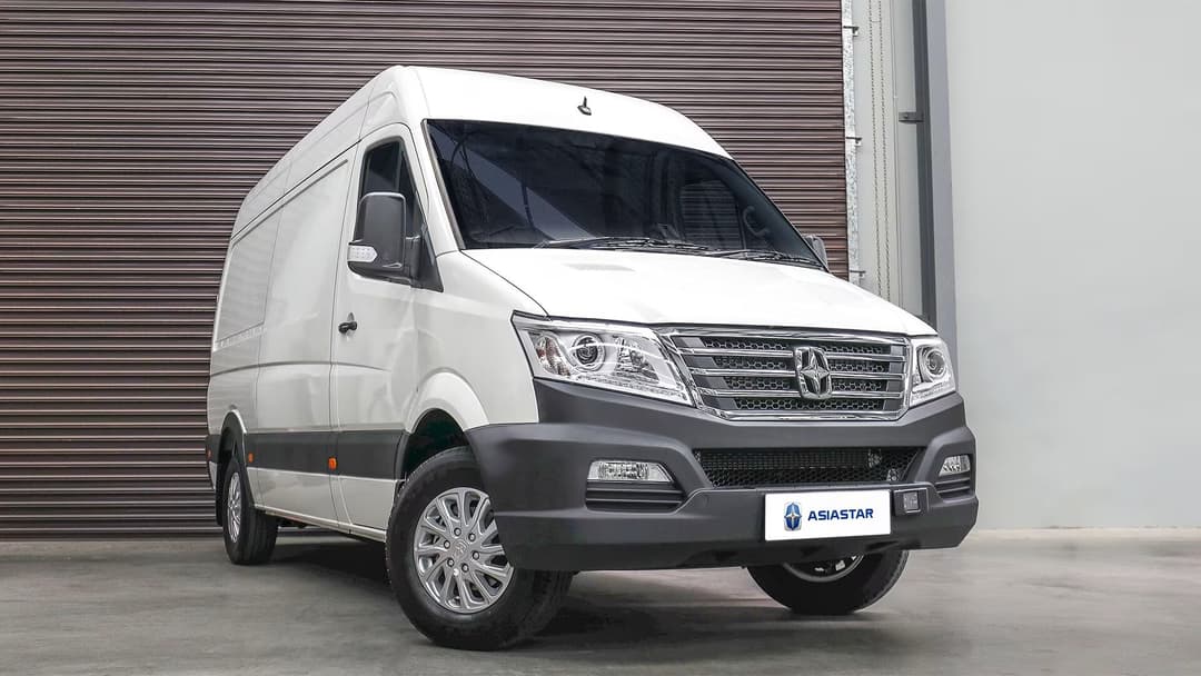 Asiastar Electric Van in white front view parked indoors Asiastar Electric Van in white front view parked indoors