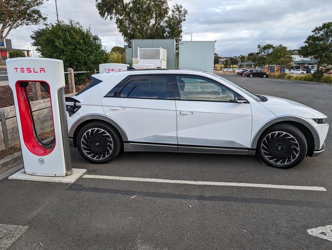 Hyundai Ioniq 5 charging at Tesla Warrnambool Supercharger Hyundai Ioniq 5 charging at Tesla Warrnambool Supercharger