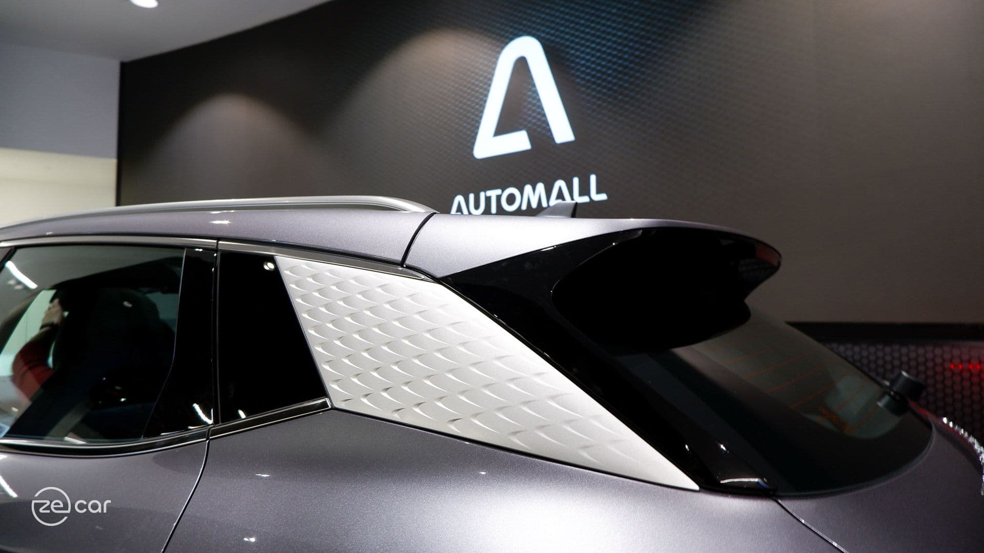 BYD Atto 3 C-Pillar in front of Automall logo BYD Atto 3 C-Pillar in front of Automall logo