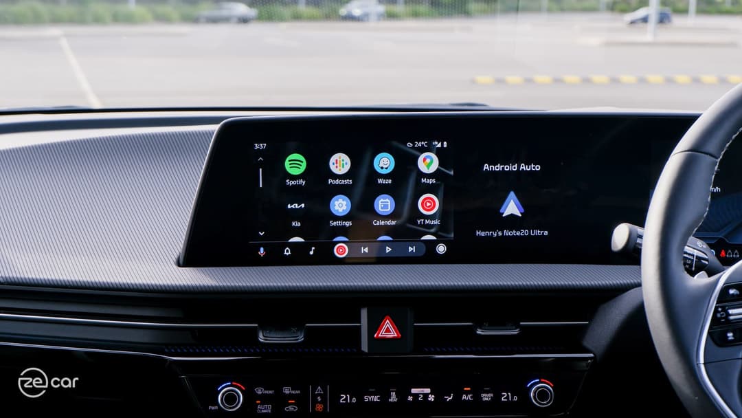 Kia EV6 GT-Line infotainment system running Android Auto Kia EV6 GT-Line infotainment system running Android Auto
