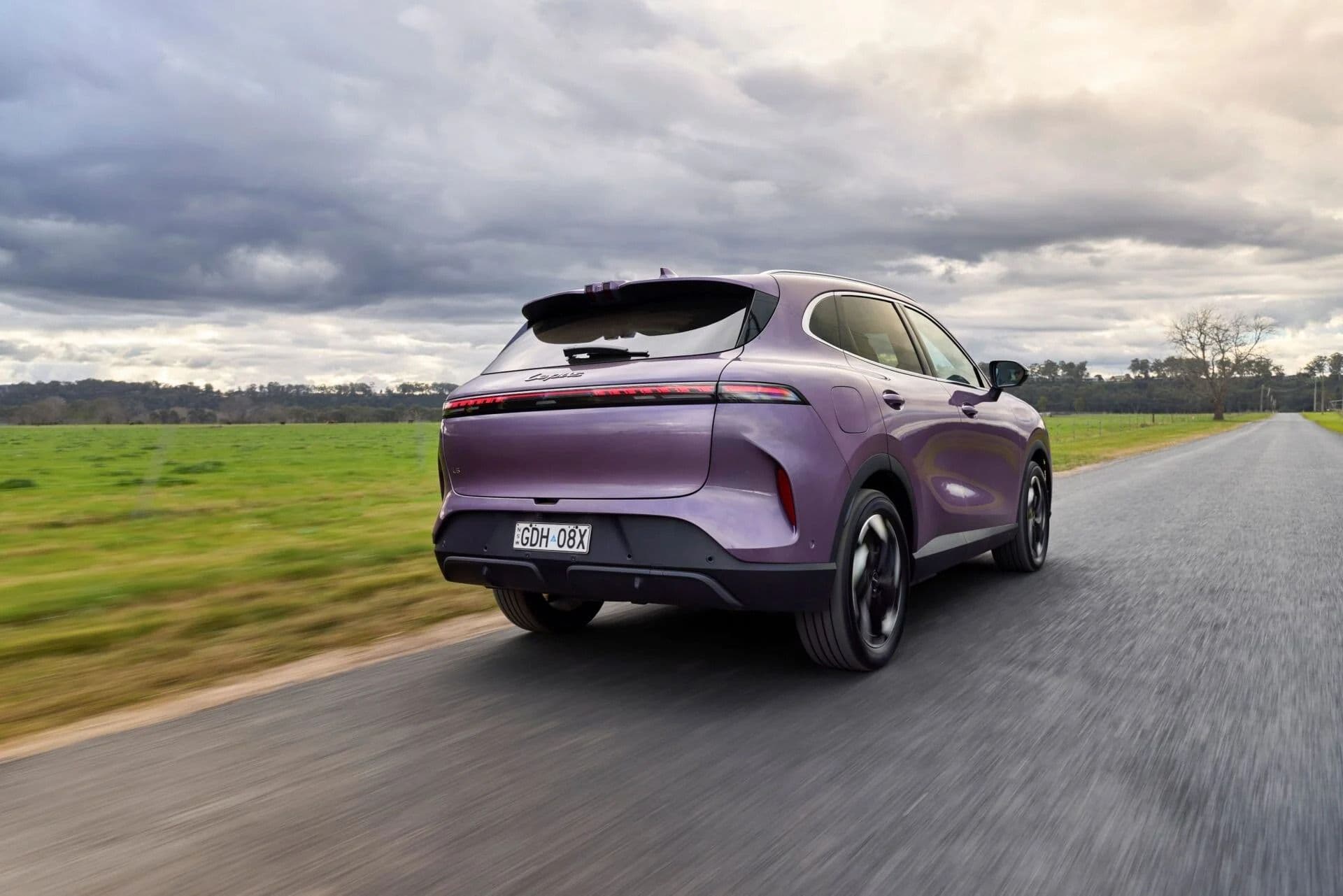 Lepas L6 electric SUV rear three-quarter view Lepas L6 electric SUV rear three-quarter view
