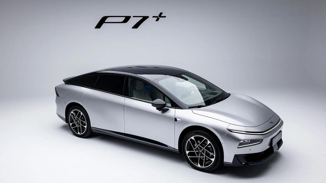 Xpeng P7+ (2026) right side view Xpeng P7+ (2026) right side view