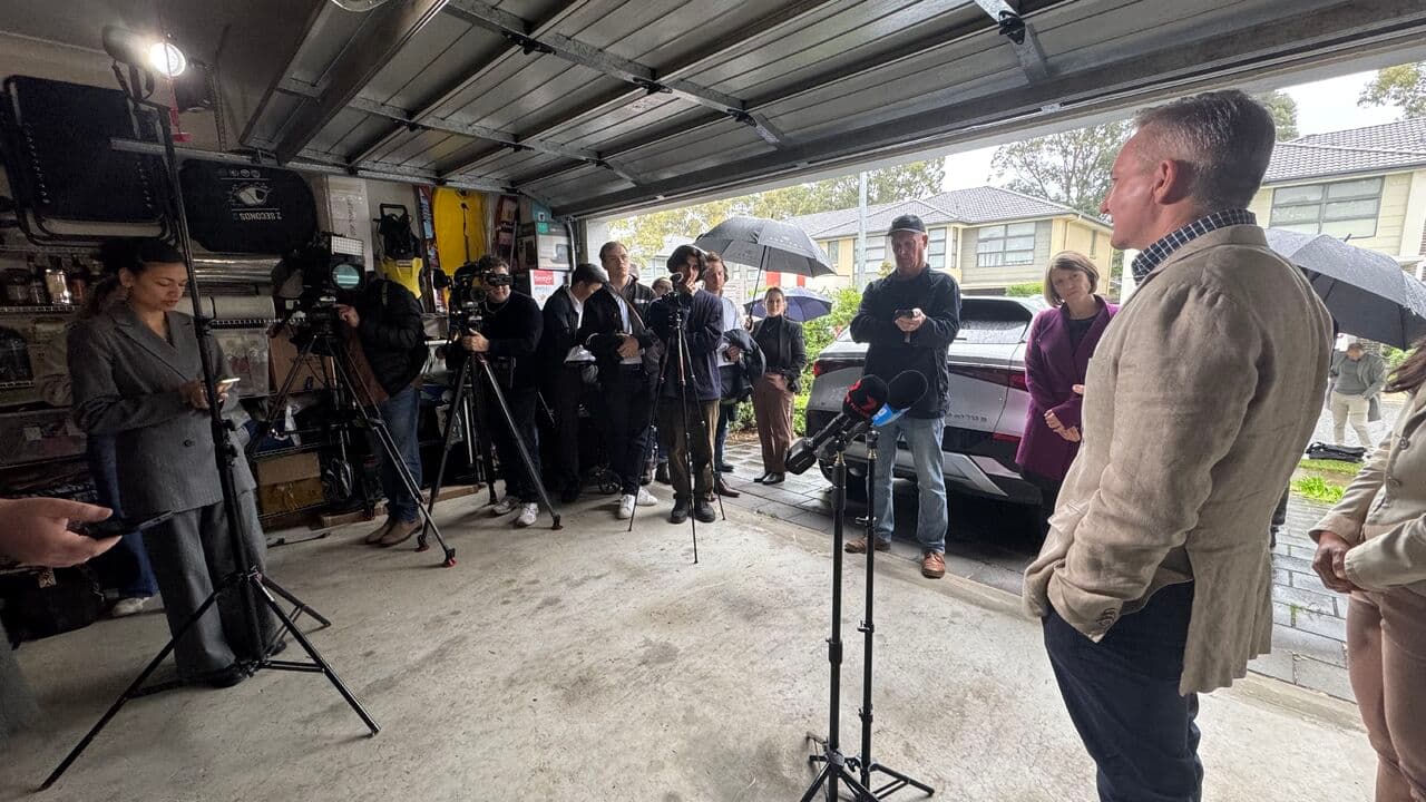 Chris Bowen at Amber V2G trial announcement in Lidcombe Western Sydney Chris Bowen at Amber V2G trial announcement in Lidcombe Western Sydney