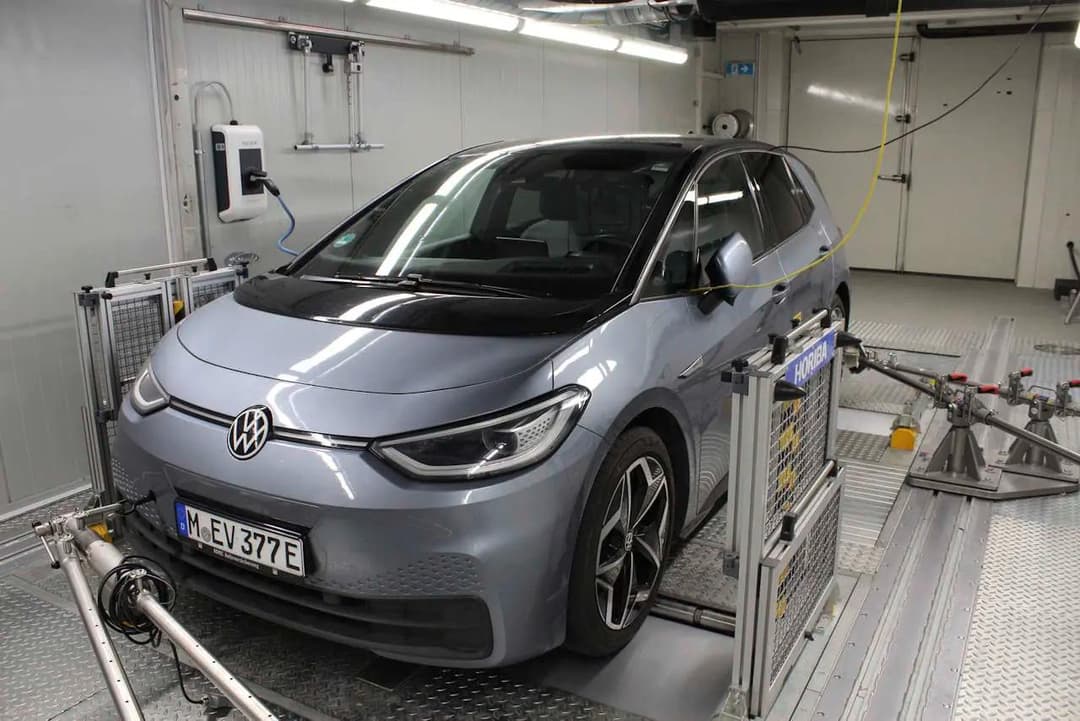 Volkswagen ID.3  Volkswagen ID.3