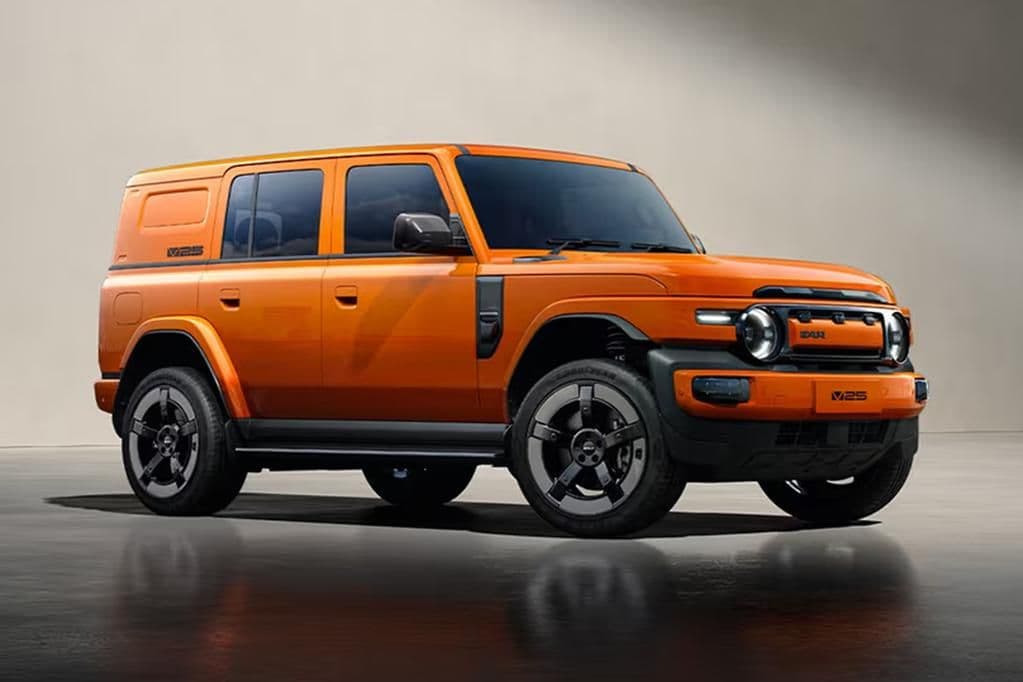iCAUR V25 electric off-road SUV front three-quarter view iCAUR V25 electric off-road SUV front three-quarter view