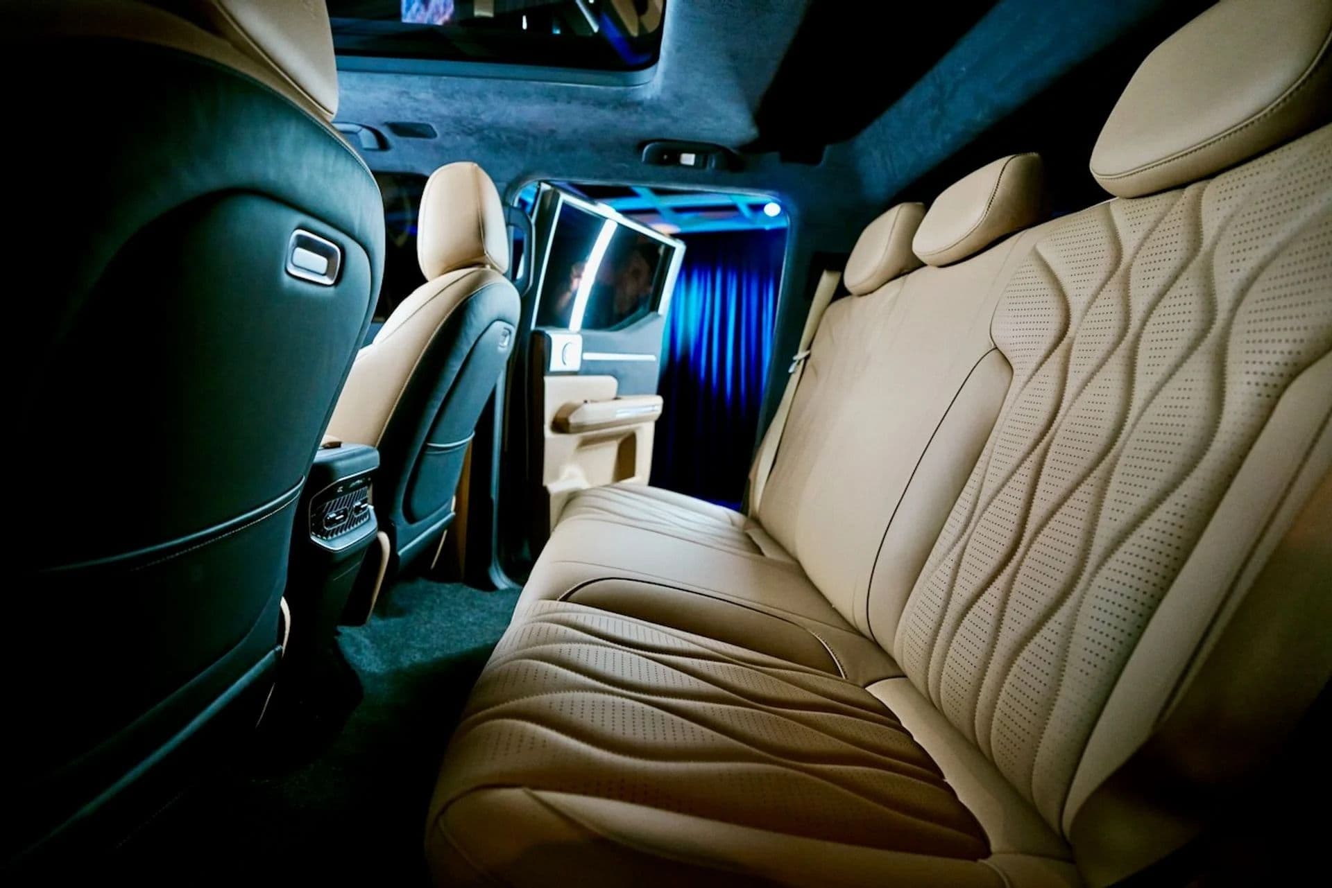 Chery Stockman interior dashboard and seats Chery Stockman interior dashboard and seats