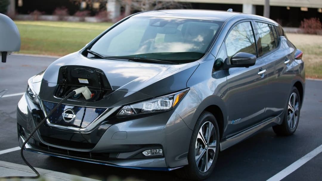 Nissan Leaf Charging Nissan Leaf Charging