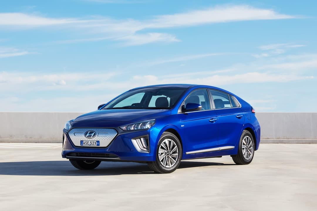 Blue Hyundai Ioniq Electric liftback Blue Hyundai Ioniq Electric liftback