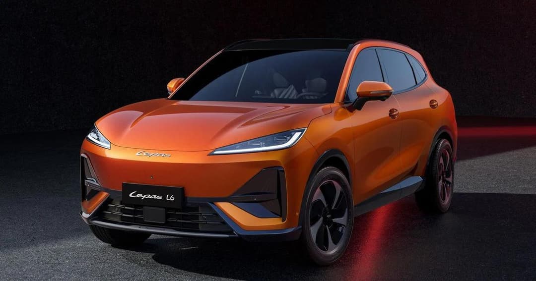 Lepas L6 SUV front three-quarter view Lepas L6 SUV front three-quarter view