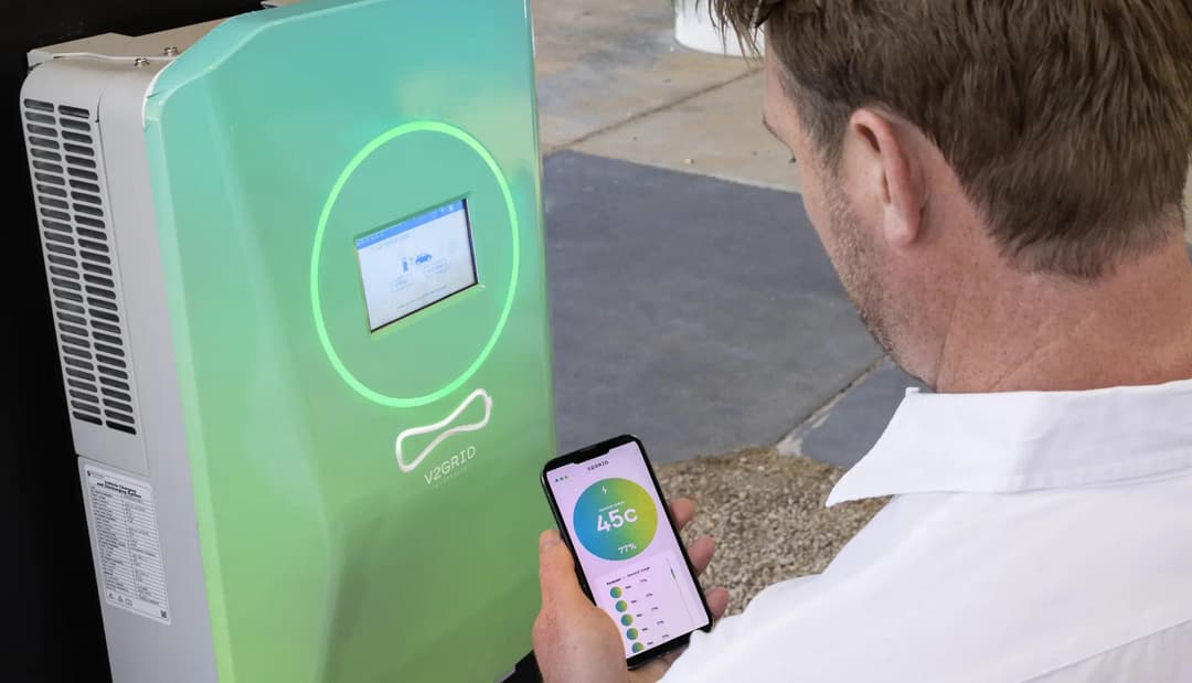 V2G used with Mitsubishi PHEV V2G used with Mitsubishi PHEV