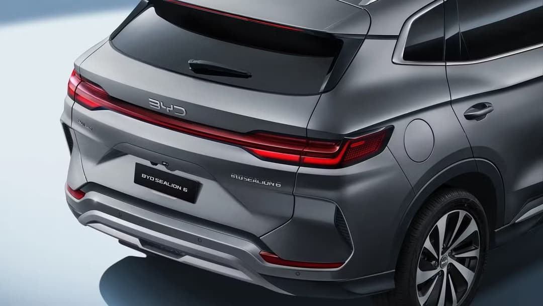 BYD Sealion 6 rear and wheels