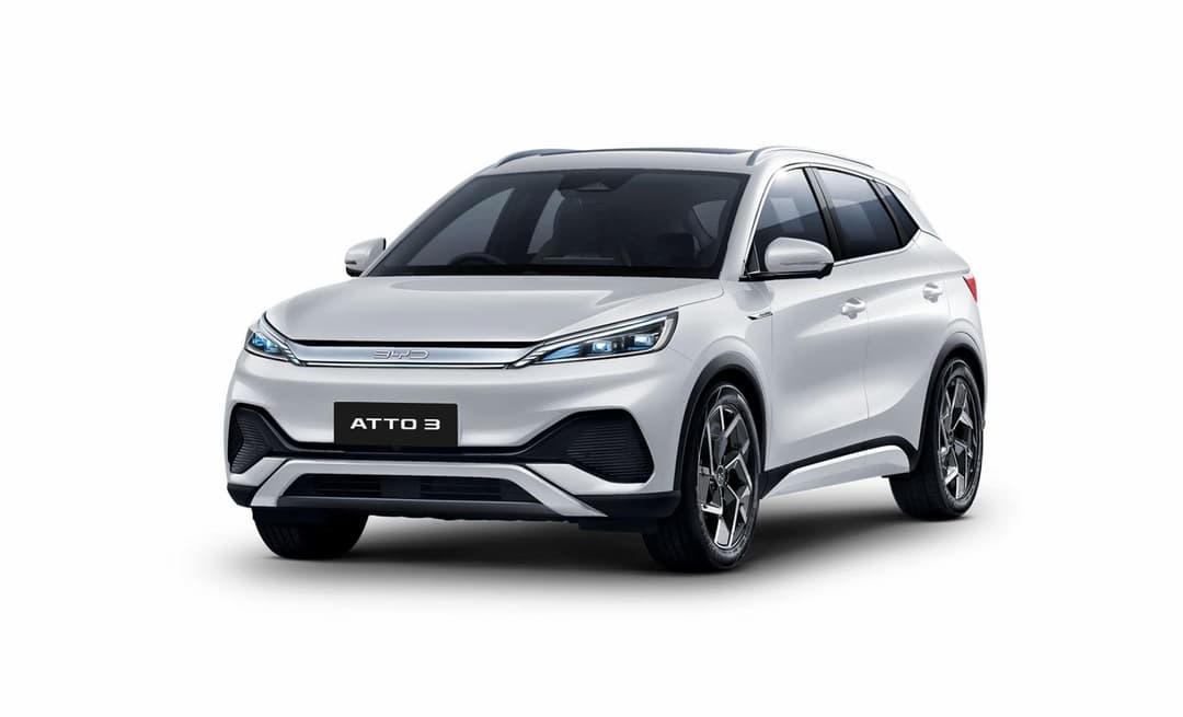 BYD Atto 3 exterior and wing mirror