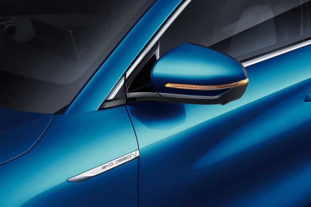 BYD Atto 3 exterior and wing mirror