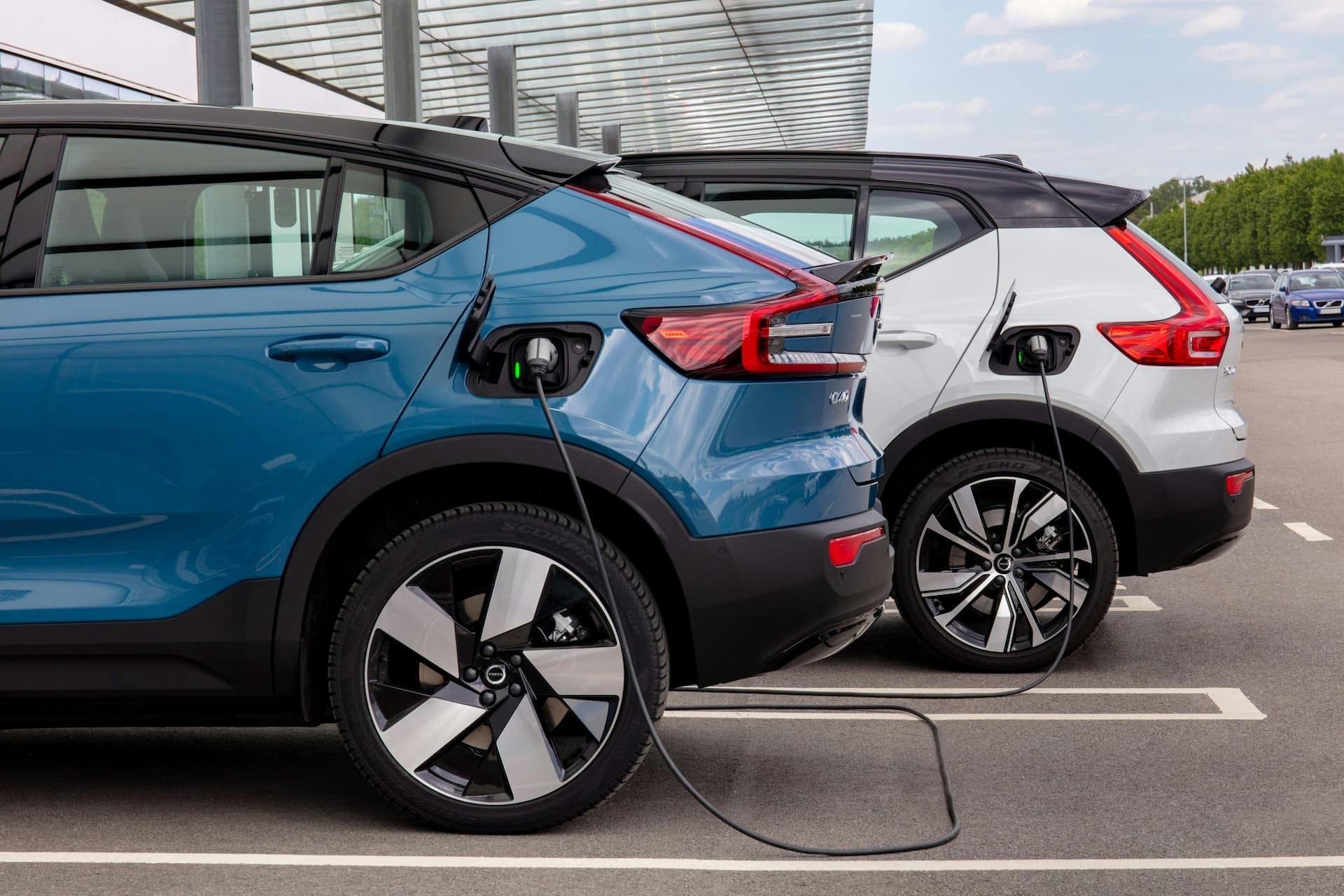 Blue Volvo C40 and XC40 Recharge charging plugs