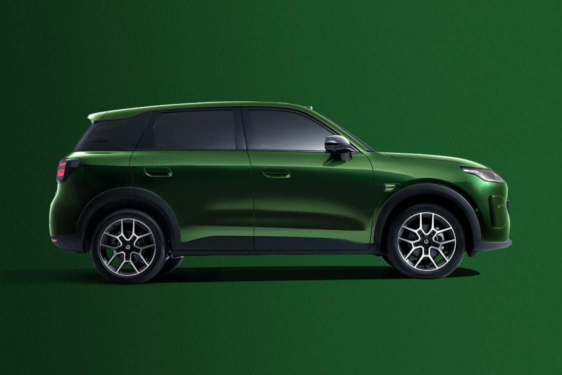 Leapmotor A10 electric SUV in Acorn Brown color displaying its distinctive headlights and tall roofline design Leapmotor A10 electric SUV in Acorn Brown color displaying its distinctive headlights and tall roofline design