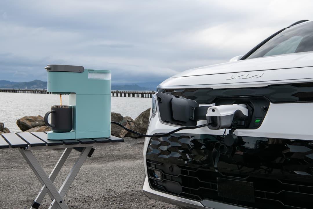 Coffee machine being powered by Kia Niro EV using exterior V2L plug Coffee machine being powered by Kia Niro EV using exterior V2L plug