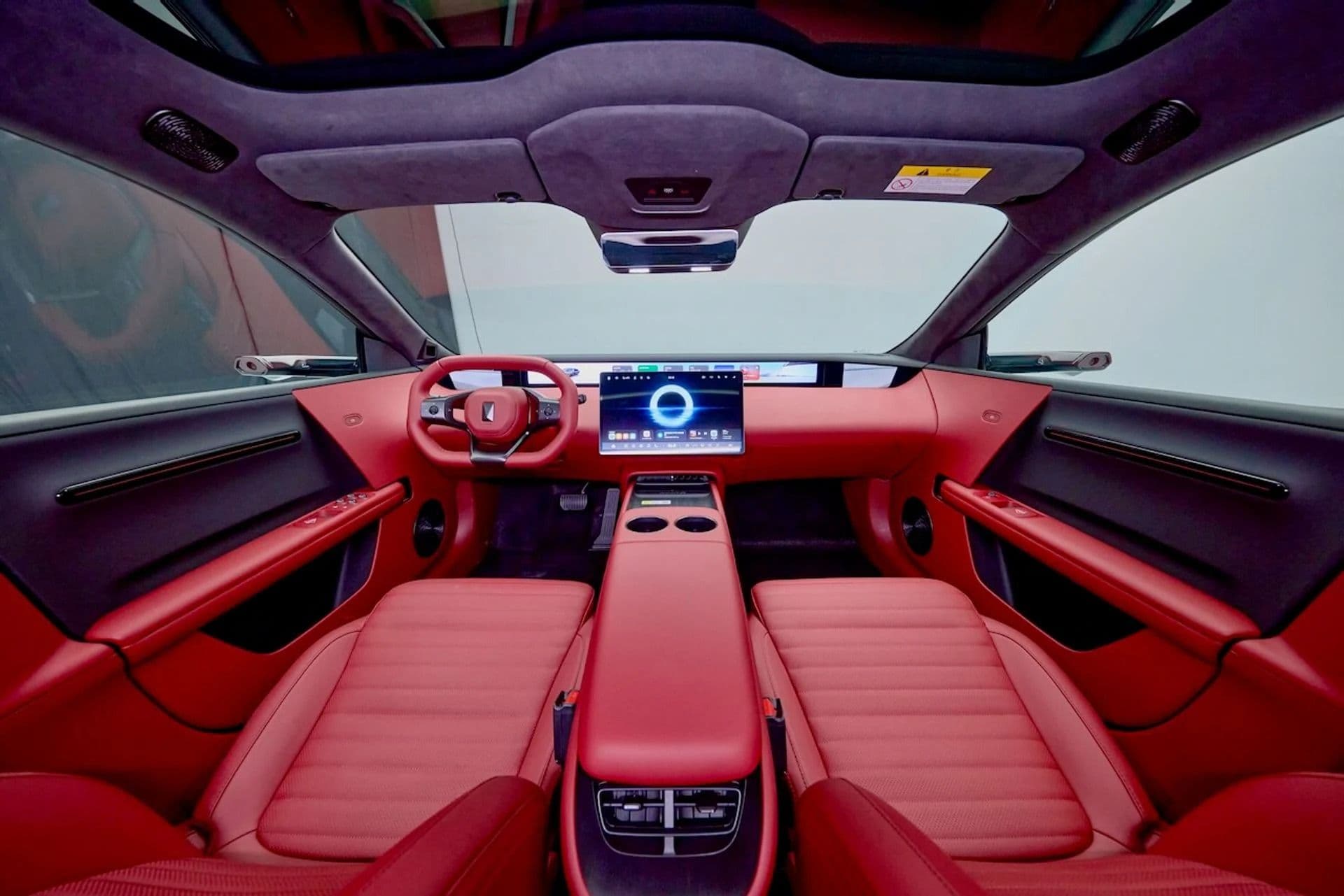 Avatr 06T interior with panoramic dashboard display and central touchscreen (China-market model shown) Avatr 06T interior with panoramic dashboard display and central touchscreen (China-market model shown)