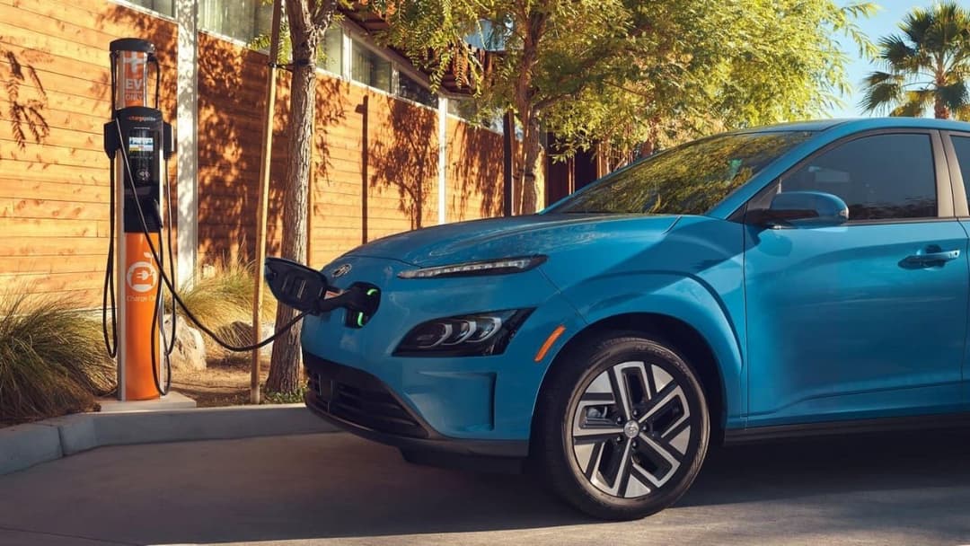 Hyundai Kona EV charging Hyundai Kona EV charging