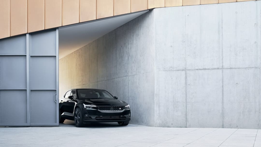 Black 2023 Polestar 2 Performance Pack Black 2023 Polestar 2 Performance Pack