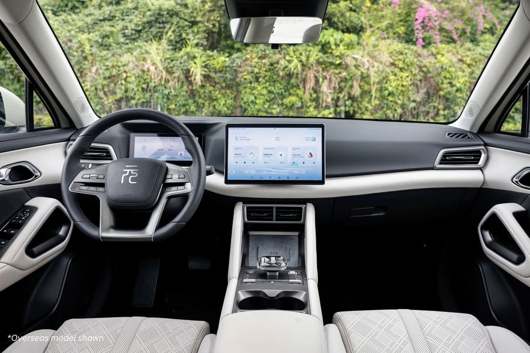 BYD Atto 2 interior dashboard and rotating touchscreen BYD Atto 2 interior dashboard and rotating touchscreen