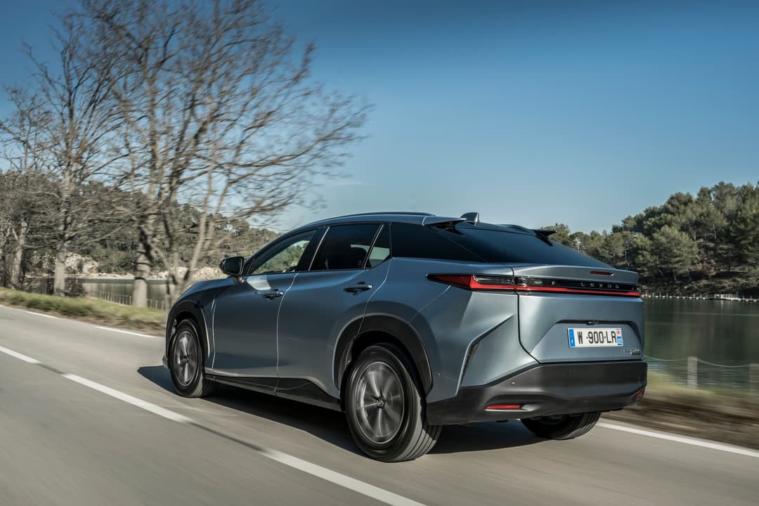 Lexus RZ 450e Luxury