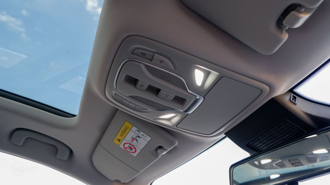 MG ZS EV front grille and overhead lights