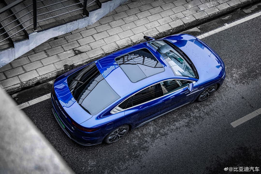 Blue BYD Han top view Blue BYD Han top view