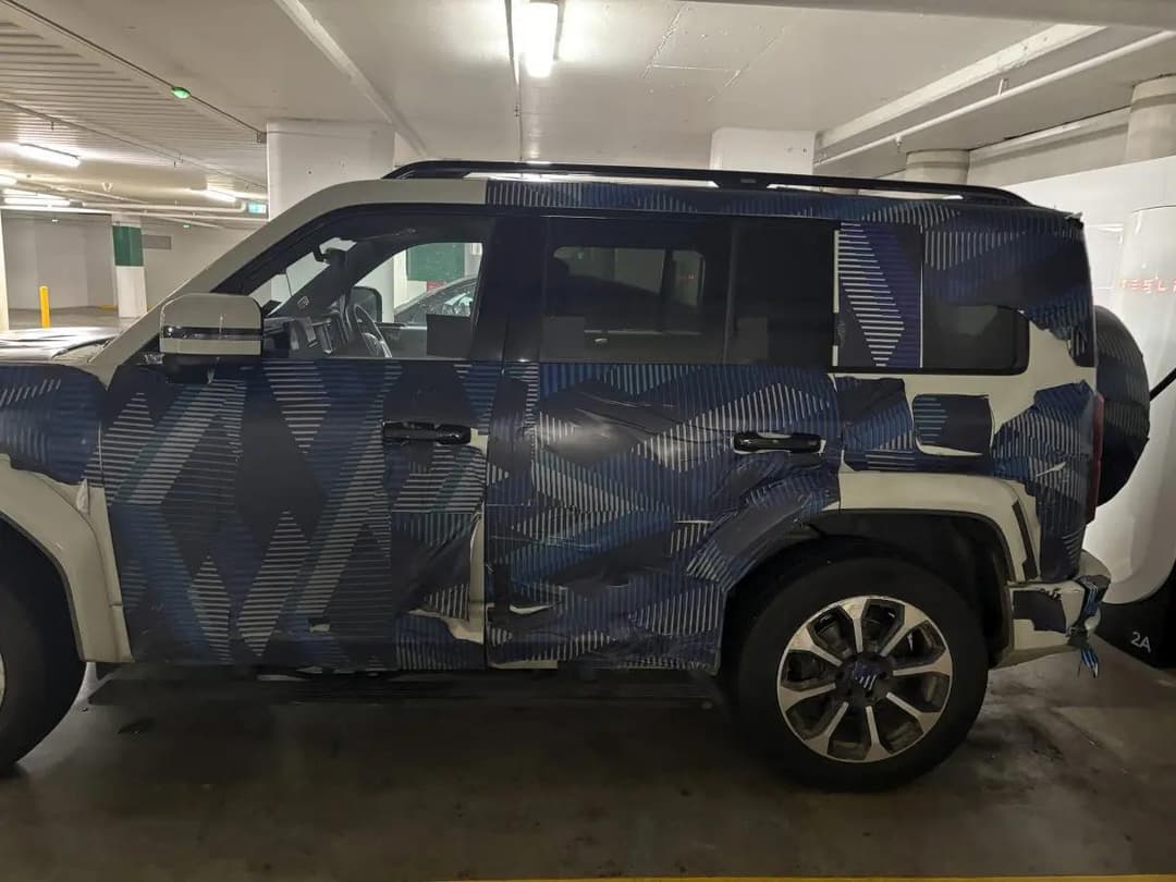 BBYD Off-Roader Charging BBYD Off-Roader Charging