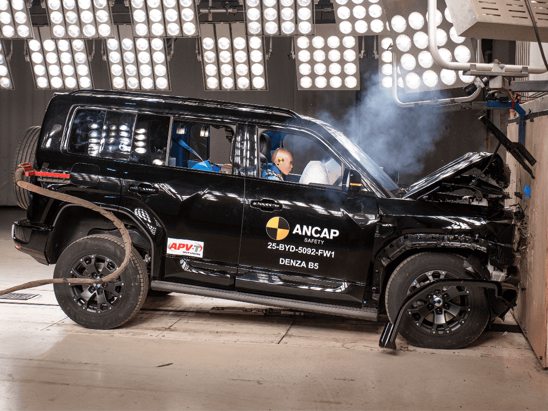 Denza B5 front exterior design Denza B5 front exterior design