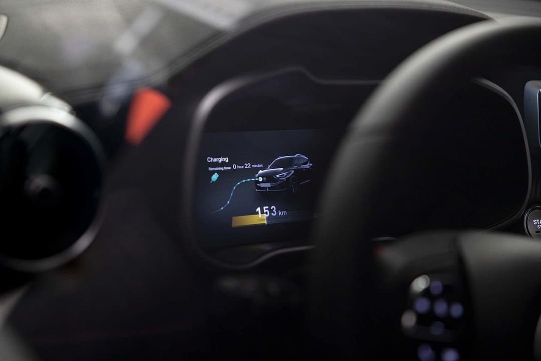 MG ZS EV charging instruments screen MG ZS EV charging instruments screen