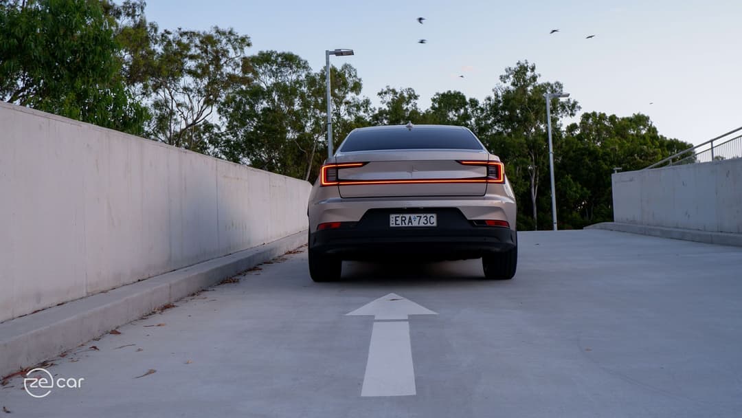 Arrow pointing to Polestar 2 rear Arrow pointing to Polestar 2 rear