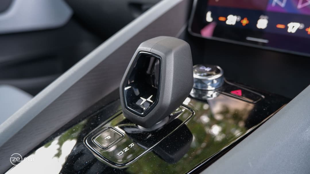 Polestar 2 drive selector stick and instrument cluster range readout